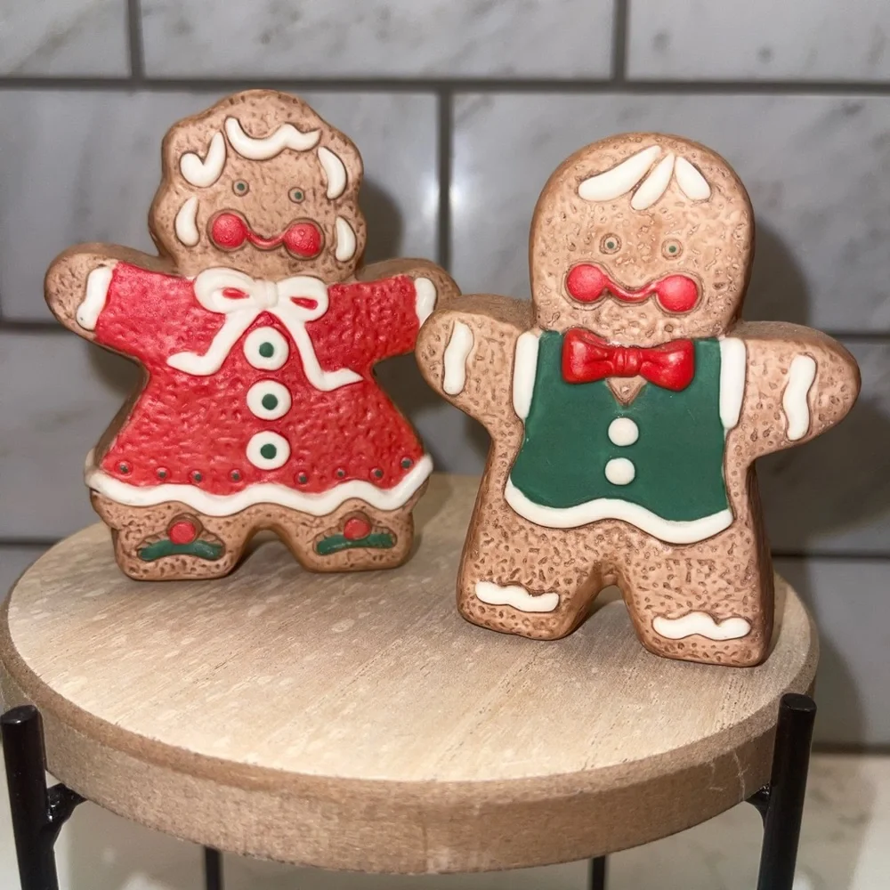 Gingerbread girl & boy Salt‎ & Pepper Shaker Set